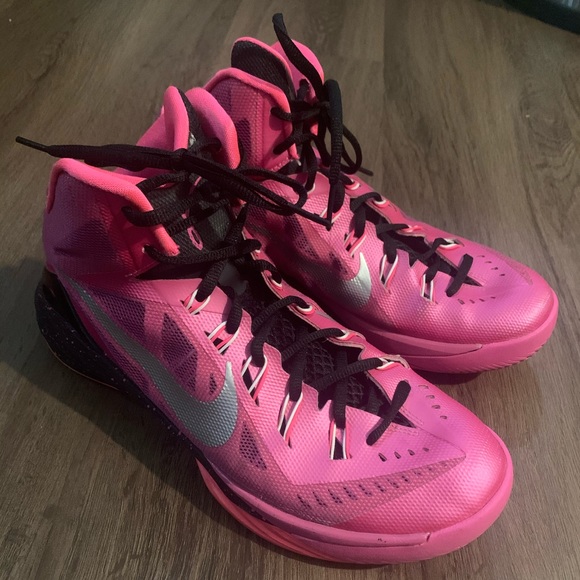 breast cancer awareness basketball shoes